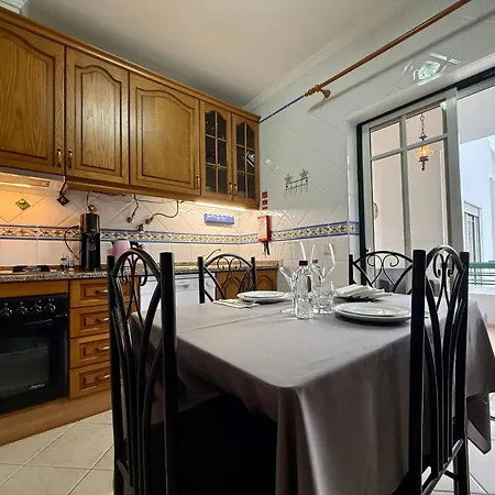 Sun & Terrace Escape - 10 Mins Center - 2 Mins Train Station - Quiet * Tavira