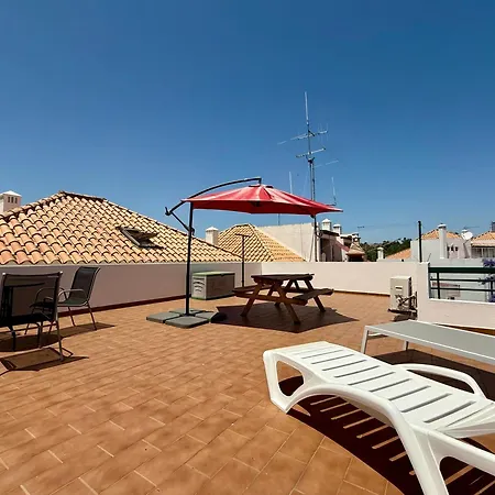 Apartamento Sun & Terrace Escape - 10 Mins Center - 2 Mins Train Station - Quiet *