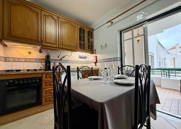 Sun & Terrace Escape - 10 Mins Center - 2 Mins Train Station - Quiet * Тавира